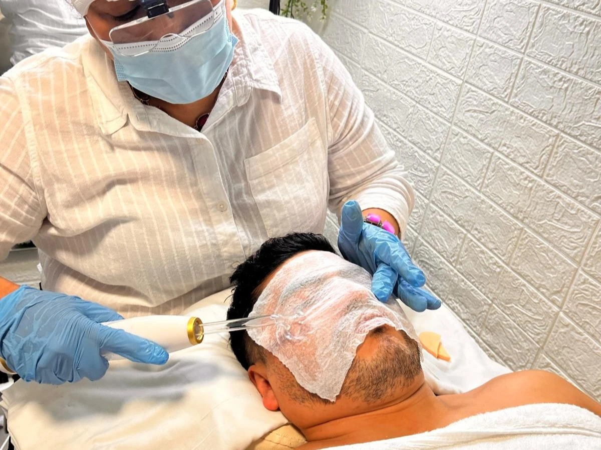 Deep cleansing facial at New Style